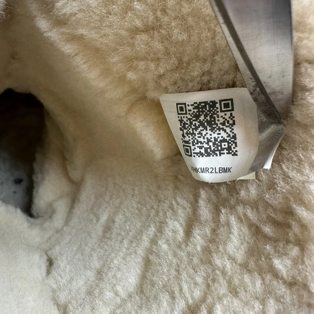 UGG Australia Brown Leather Sutter Buckle Boots Shearling Lined Women’s Size 7